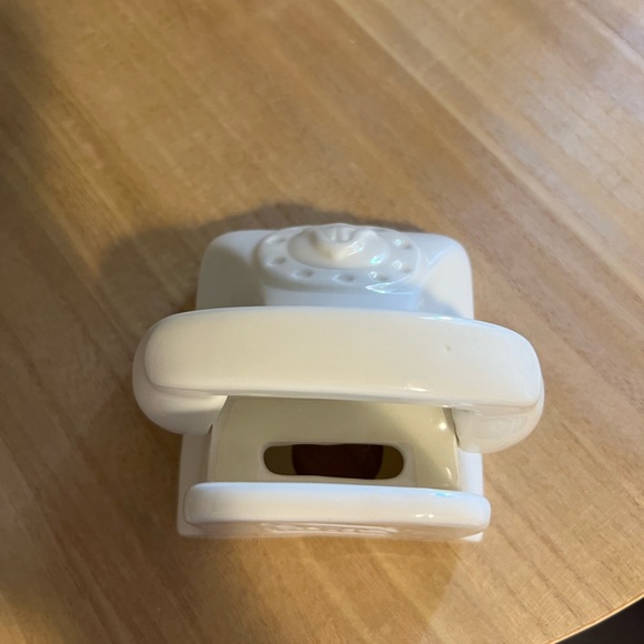 Jonathan Adler Smartphone Docking Station Porcelain High-Gloss White Finish - Picture 6 of 9